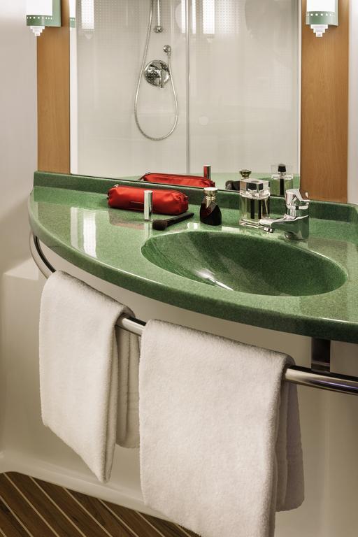 Ibis Auch Hotel Екстериор снимка
