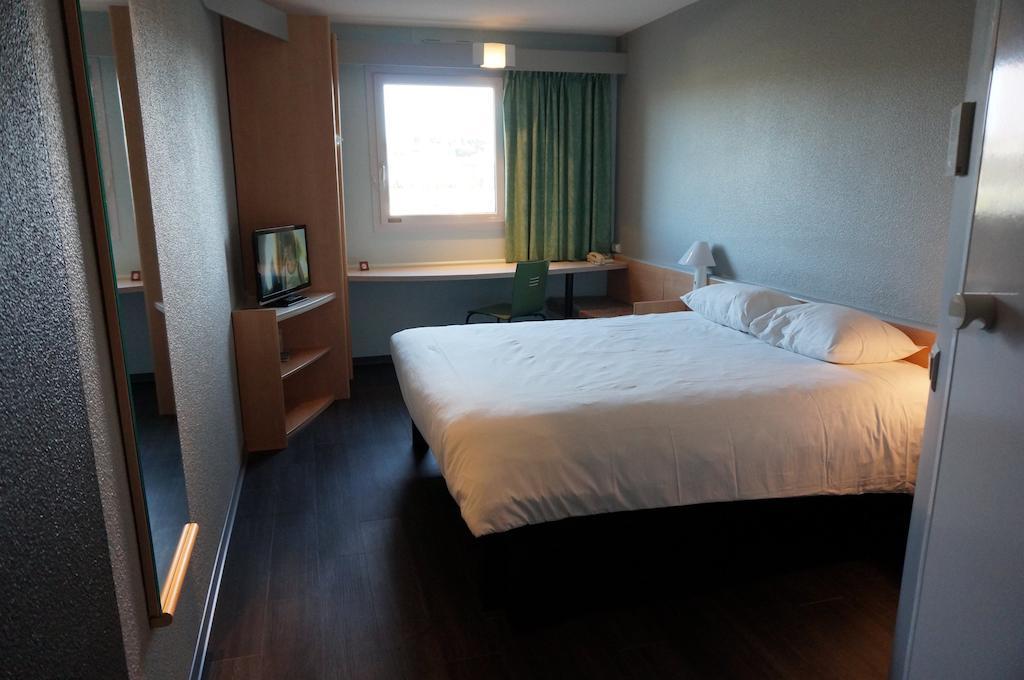 Ibis Auch Hotel Стая снимка